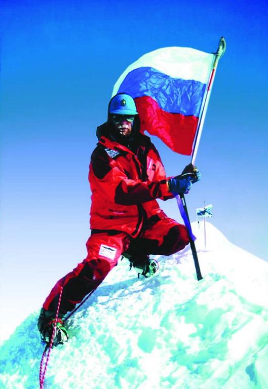 Российский путешественник Федор Конюхов на вершине массива Винсон