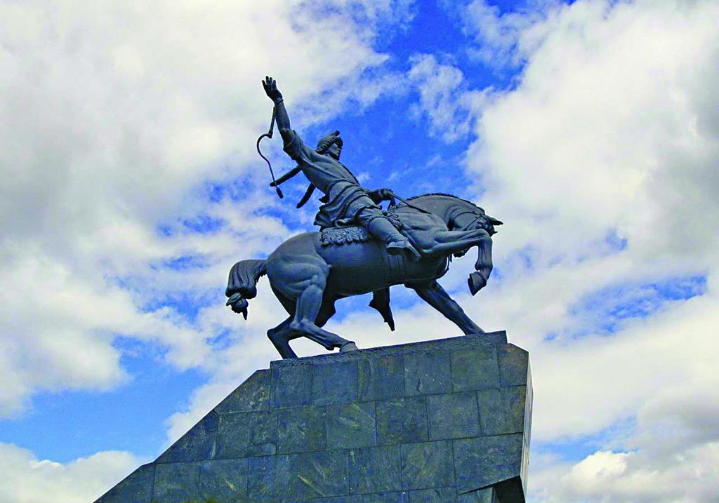 Уфа. Памятник Салавату Юлаеву
