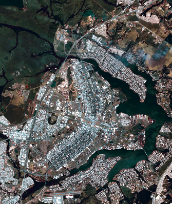 Очертания города Бразилиа похожи на парящую птицу (снимок из космоса)