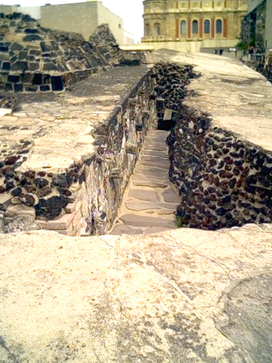 Великий храм Ацтеков 