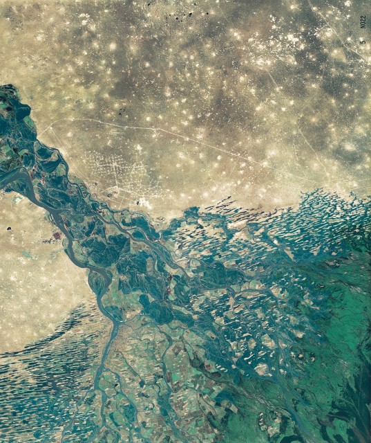 Фото из космоса Дельта Волги