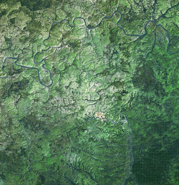 Фото из космоса Река Вилюй. Мирный и окрестности. 