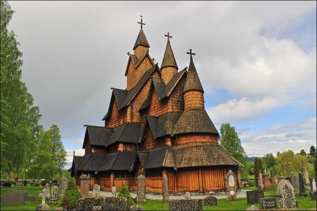Деревянная церковь в Урнесе (Норвегия)