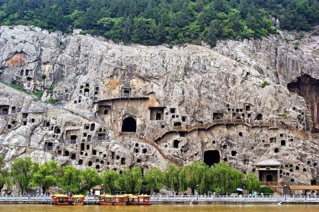 Пещерные храмы Лунмэнь