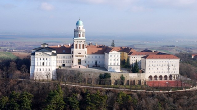 Бенедиктинский монастырь в Паннонхальме