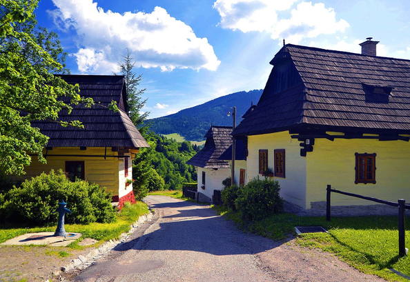 Историческая деревня Влколинец