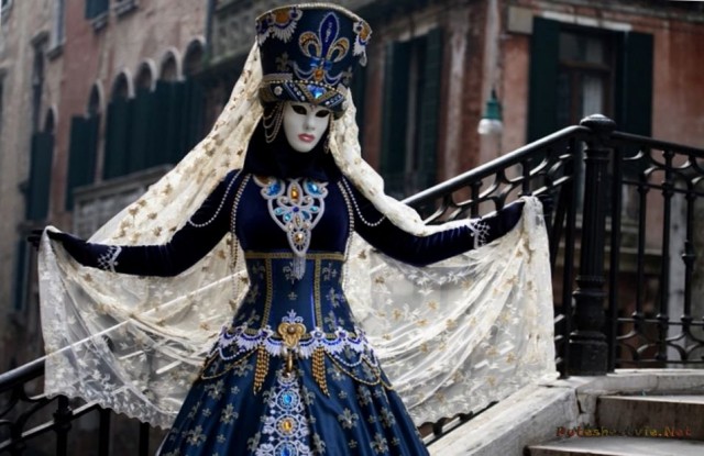Сколько лет Венецианскому карнавалу?